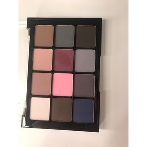 Eyeshadow palette